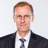 Portrait von Prof. Dr. Sören Dressler