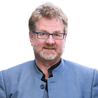 Portrait von Prof. Dr.-Ing. Carsten Busch