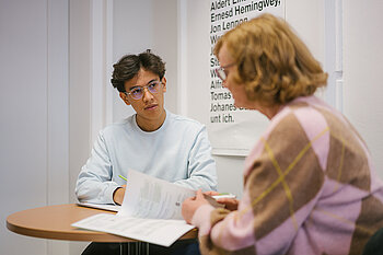 Student bei einer Beratung