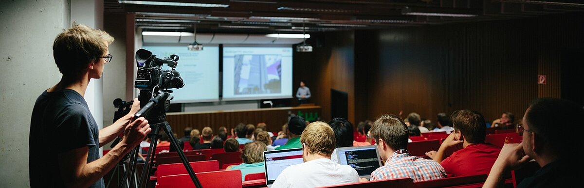 Videoaufnahmen in einem Hörsaal der HTW Berlin