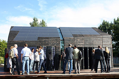 Das prämierte Plusenergiesolarhaus für den Solar Decathlon Europe 2010 © HTW Berlin/Adina Herde