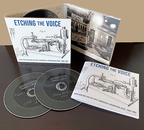 CD-Cover und CD "Etching the Voice"