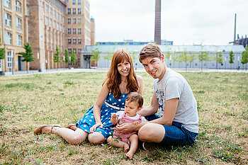 Familie auf dem Campus Wilhelminenhof