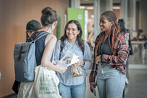 Studieninteressierte bei den Infotagen im Vorjahr © HTW Berlin/Tobias Golla