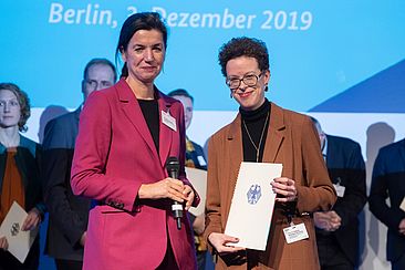 Stefanie Molthagen-Schnöring bei der Preisverleihung © BILDKRAFTWERK Stefanie Molthagen-Schnöring bei der Preisverleihung