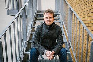 Porträtfoto von Prof. Dr. Erik Roder