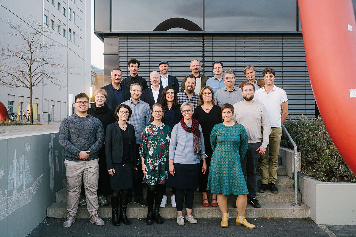 Die Mitglieder des neuen Akademischen Senats nach der ersten Sitzung im Wintersemester 2022/23 © HTW Berlin/Alexander Rentsch