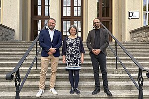 Gruppenfoto der neuen Professoren mit der Präsidentin © HTW Berlin/Anja Schuster