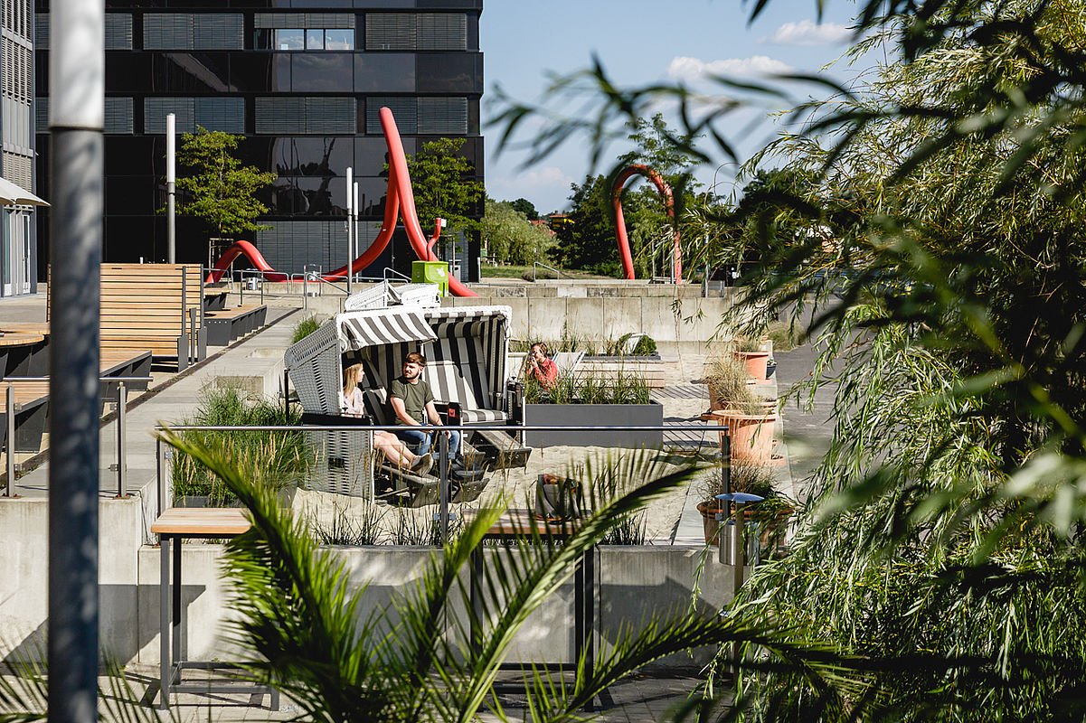 Beach bar on the Wilhelminenhof Campus