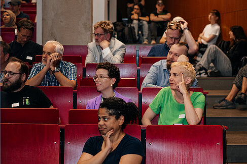 Menschen im Hörsaal © HTW Berlin Informatiktag/Alena Wilhelm
